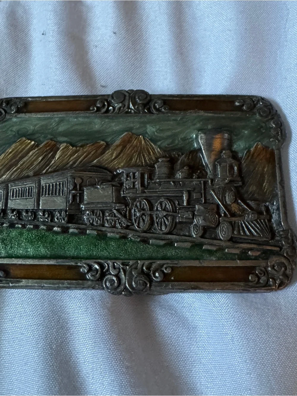 Siskiyou decorative metal